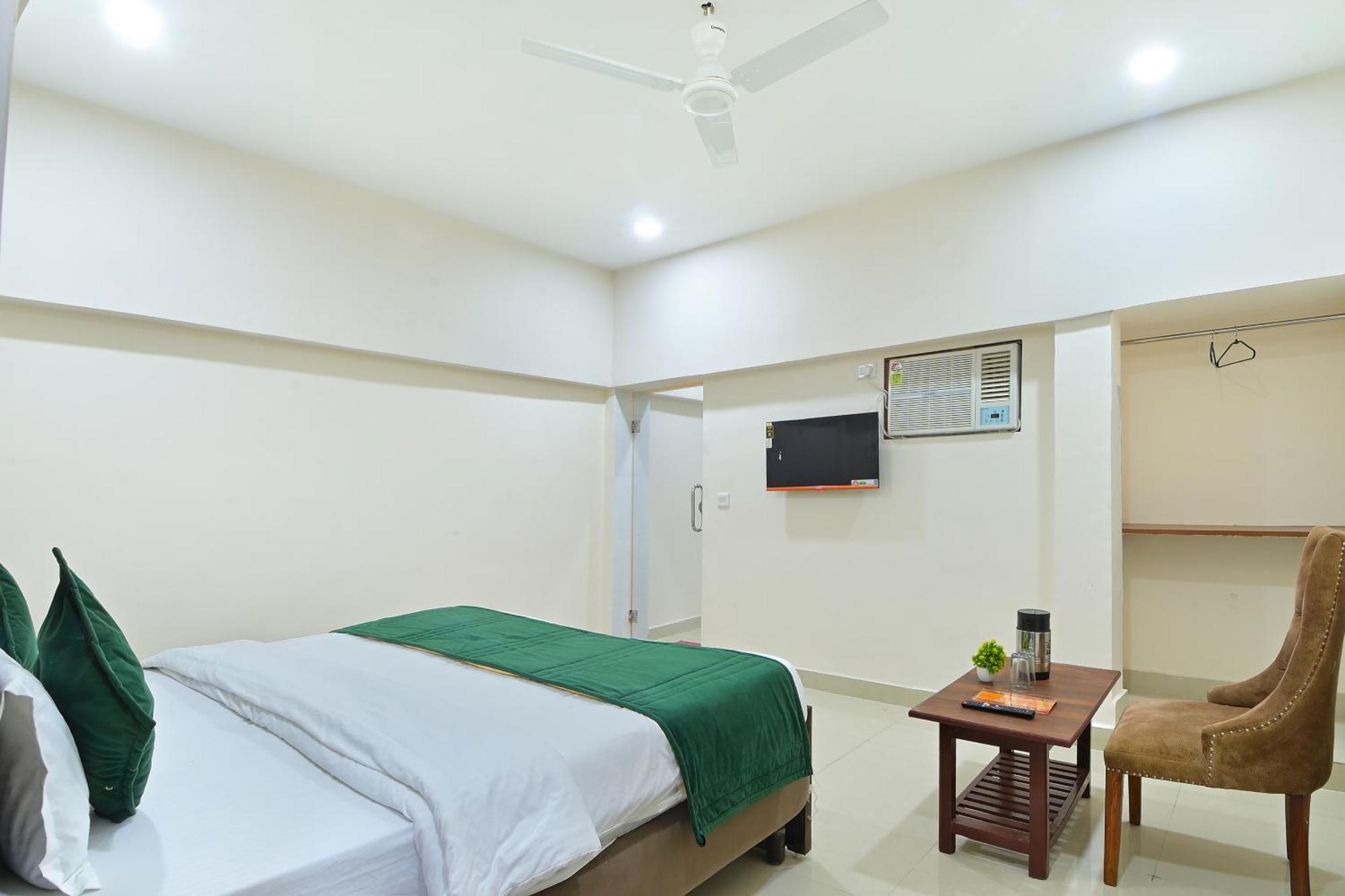 Chowdhry Tourist Lodge - New Delhi Railway Station - 2 Minutes Walk Exterior foto